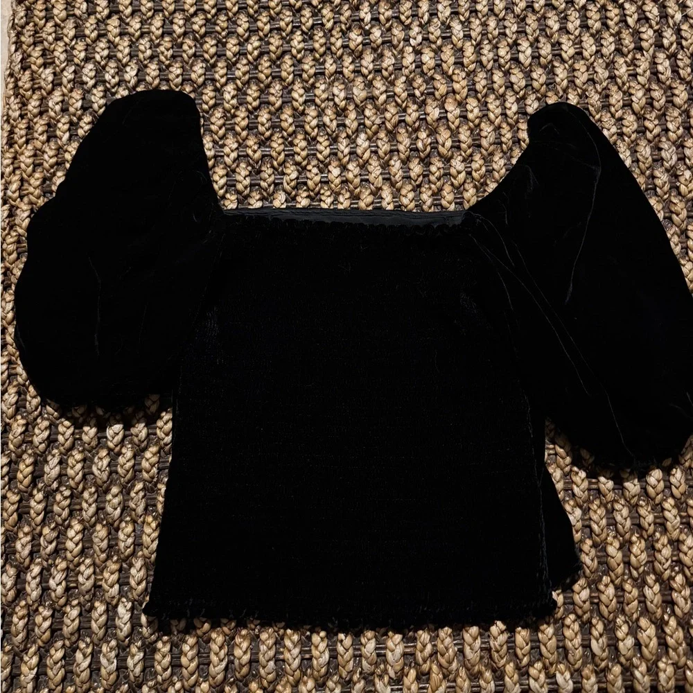Reformation Luka Black Velvet Top (121)